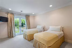 167 Brookville Rd, Brookville, NY 11545 - Photo 18