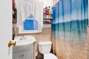 178 Crescent Pl, Yonkers, NY 10704 - Photo 12