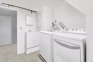 178 Crescent Pl, Yonkers, NY 10704 - Photo 30