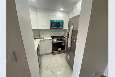 8111 45th Avenue #5K, Elmhurst, NY 11373 - Photo 4