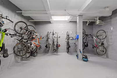 73-12 35th Avenue #C24, Jackson Heights, NY 11372 - Photo 18