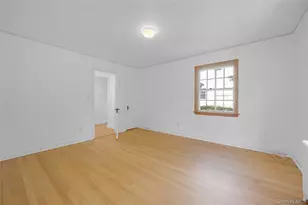 355 Sprain Rd, Yonkers, NY 10710 - Photo 16