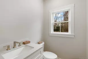 9 Fanning Ave, Hampton Bays, NY 11946 - Photo 18