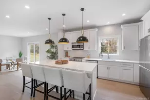 9 Fanning Ave, Hampton Bays, NY 11946 - Photo 6