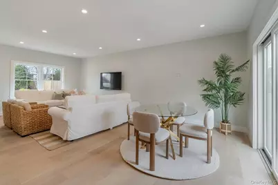 9 Fanning Avenue, Hampton Bays, NY 11946 - Photo 4