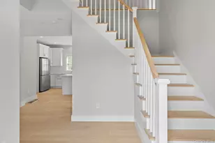 7 Fanning Ave, Hampton Bays, NY 11946 - Photo 2