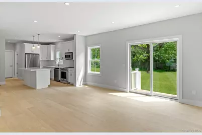 7 Fanning Avenue, Hampton Bays, NY 11946 - Photo 6