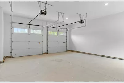 7 Fanning Avenue, Hampton Bays, NY 11946 - Photo 18