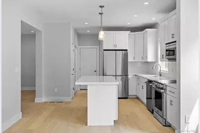 7 Fanning Avenue, Hampton Bays, NY 11946 - Photo 4