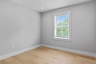 7 Fanning Ave, Hampton Bays, NY 11946 - Photo 14