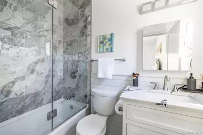 9 Jennifers Path, Quiogue, NY 11978 - Photo 12