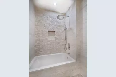 21-31 Shore Boulevard #2D, Astoria, NY 11105 - Photo 10