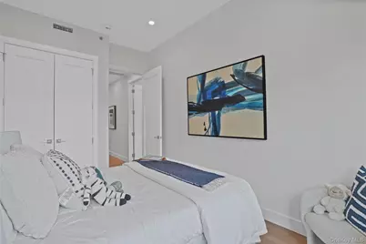 21-31 Shore Boulevard #2D, Astoria, NY 11105 - Photo 12