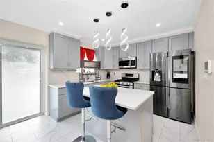 3152 Randall Ave, Bronx, NY 10465 - Photo 16