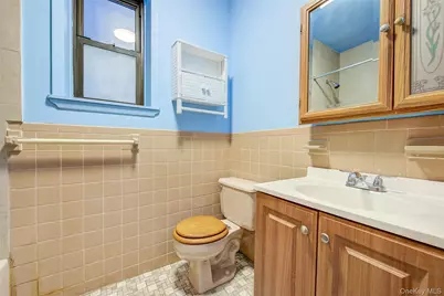 25-35 Crescent Street, Astoria, NY 11102 - Photo 12