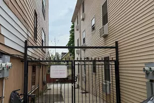 1620 Taylor Ave, Bronx, NY 10460 - Photo 2