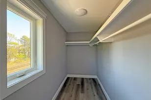 19 Kroemer Ave, Riverhead, NY 11901 - Photo 22