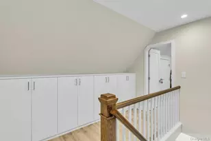 20 Robert Rd, Glen Cove, NY 11542 - Photo 14