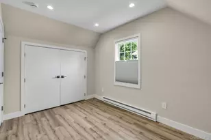 20 Robert Rd, Glen Cove, NY 11542 - Photo 20