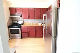 5 Anchorage Ln, Oyster Bay, NY 11771 - Photo 2