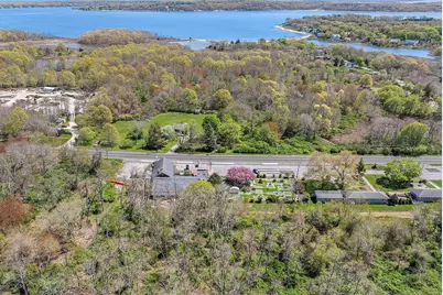 69465 Main Road, Greenport, NY 11944 - Photo 12