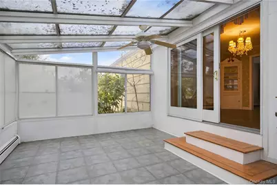 8 Crestwood Drive, Huntington Station, NY 11746 - Photo 24