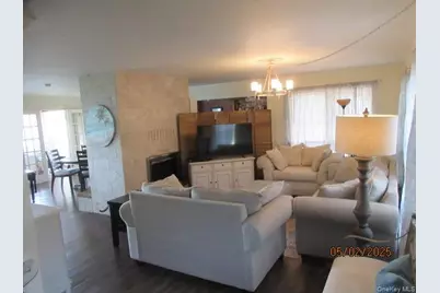 118 Overlook Drive, Aquebogue, NY 11931 - Photo 6