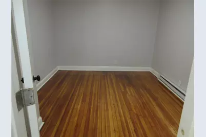 949 E 213th Street, Bronx, NY 10469 - Photo 6