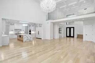 412 Mill River Rd, Oyster Bay, NY 11771 - Photo 6