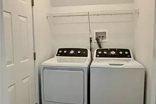 1403 Pebble Beach Path, Riverhead, NY 11901 - Photo 28