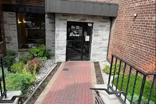 84-23 Manton St, Briarwood, NY 11435 - Photo 2