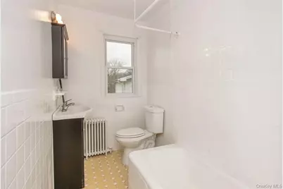 209 Grand Street, Mamaroneck, NY 10543 - Photo 12