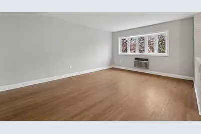 2665 Harding Ave, Bronx, NY 10465 - Photo 4