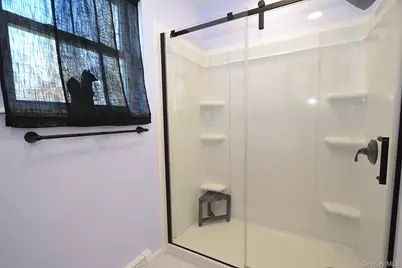 72 Old Farm Road, Riverhead, NY 11901 - Photo 18