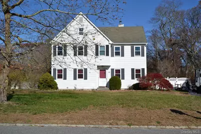 72 Old Farm Road, Riverhead, NY 11901 - Photo 4