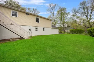 122 Susan Dr, Poughquag, NY 12570 - Photo 32