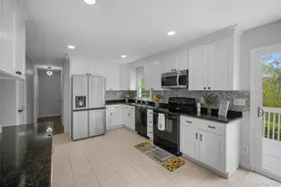 122 Susan Dr, Poughquag, NY 12570 - Photo 6