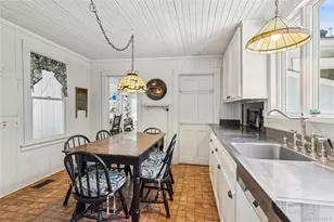 264 Washington Ave, Jamesport, NY 11947 - Photo 10