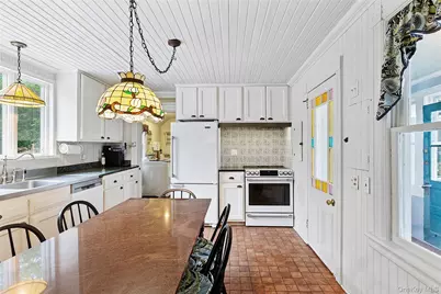 264 Washington Avenue, Jamesport, NY 11947 - Photo 8