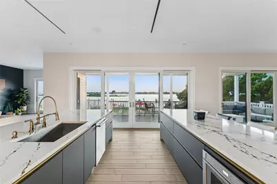 894 S Long Beach Avenue, Freeport, NY 11520 - Photo 16