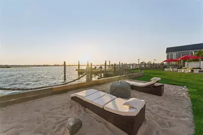 894 S Long Beach Avenue, Freeport, NY 11520 - Photo 30