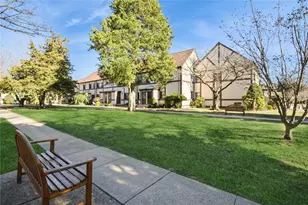 274 Cherry Valley Ave, Garden City, NY 11530 - Photo 22