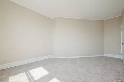 12 Hempstead Ave #4D, Rockville Centre, NY 11570 - Photo 12