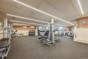 12 Hempstead Ave, Rockville Centre, NY 11570 - Photo 14