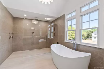 10 Threepence Drive, Melville, NY 11747 - Photo 32