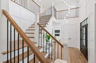 10 Threepence Dr, Melville, NY 11747 - Photo 4