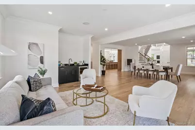 10 Threepence Drive, Melville, NY 11747 - Photo 24