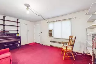 42 Juniper Hill Rd, White Plains, NY 10607 - Photo 6