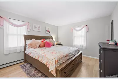 21 Victoria Lane, Manorville, NY 11949 - Photo 14