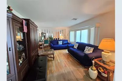 9 Nolan Court, Hauppauge, NY 11788 - Photo 8